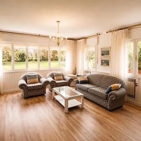 Amplia Casa Con Jardín, Terraza Y Parking Privado Boó de Piélagos